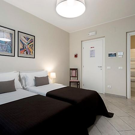 I Tigli Guest House Piacenza Bagian luar foto