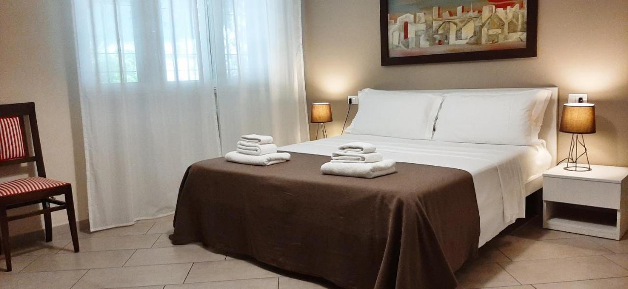 I Tigli Guest House Piacenza Bagian luar foto